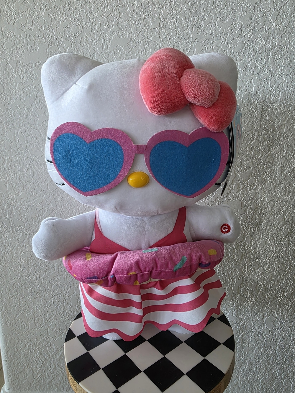 NWT Hello Kitty Beach Theme Animated Plush - Stepper